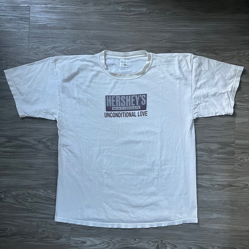 Hersheys Milk Chocolate Unconditional Love Graphic Tee White Mens XL Gildan